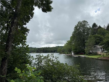E49Rev Cold Mountain Road active home in Lake Toxaway Estates, Lake Toxaway, NC