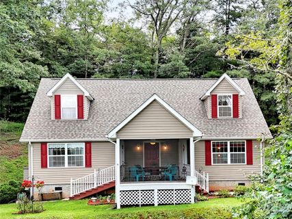 562 Beechwood Drive sold home in Beechwood, Sylva, NC