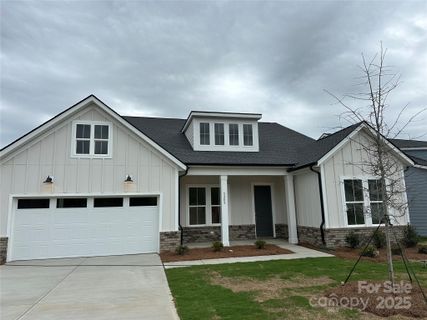 6032 Moonglade Lane