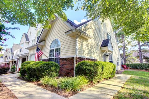 951 Sparrows Nest Lane sold home in Pineville Forest, Pineville, NC