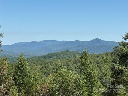 1187 Grandview Peaks Drive pending home in Grandview Peaks, Nebo, NC