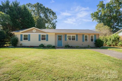 421 Avon Avenue sold home in Inglewood, Troutman, NC
