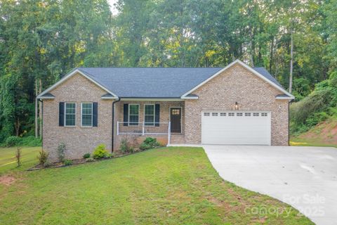 152 Postell Drive sold home in Shadow Wood Estates, Statesville, NC