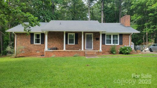 27 Southbrook Drive sold home in Wooded Valley, York, SC