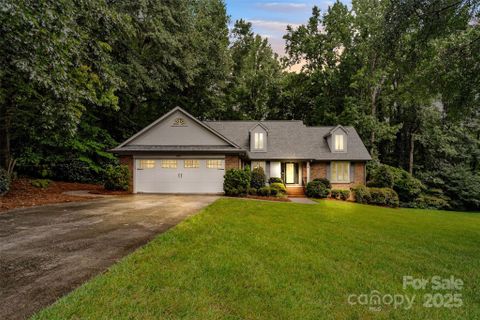 4217 Old Forge Drive sold home in Heritage Woods, Gastonia, NC