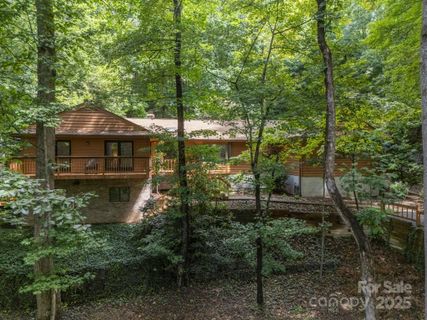 39 Foxglove Road sold home in Timber Creek, Hendersonville, NC