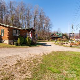 1369 Soco Road