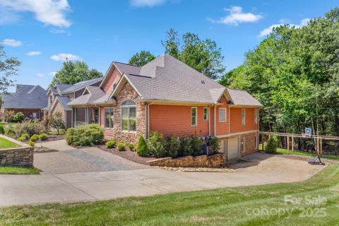 1327 Moonshadow Lane