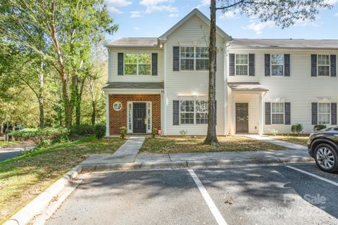 2184 Winthrop Chase Drive sold home in Abbotts Glen, Charlotte, NC