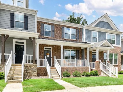 2005 Laurel Village Circle