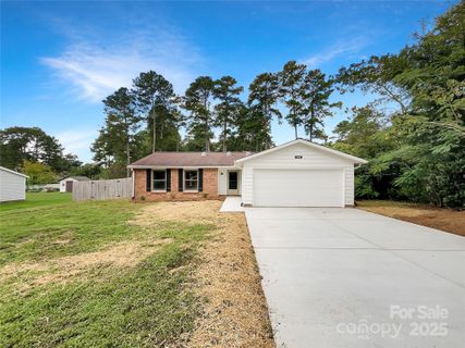 2222 Merimac Drive sold home in Twelve Oaks, Charlotte, NC