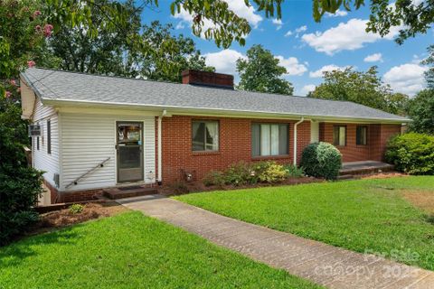 1319 Park Avenue sold home in Oakland, Salisbury, NC