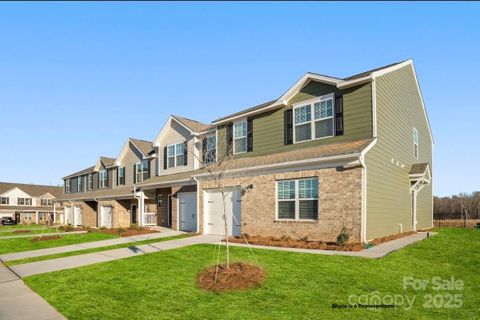 5136 Tommy Lane pending home in Autumn Brook, Stanley, NC