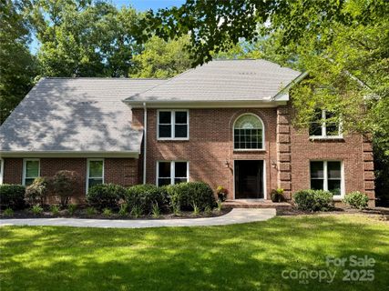 4 Quail Hollow Drive sold home in Quail Hollow, Arden, NC