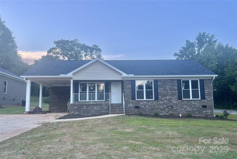 1280 N Shaver Street active home in Sedgefield Acres, Salisbury, NC