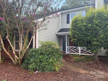 10928 Winterbourne Court