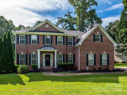 5221 Blackjack Lane sold home in Fairington Oaks, Mint Hill, NC
