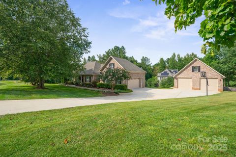 6200 Bellingham Drive sold home in Stockbridge Estates, Mount Holly, NC