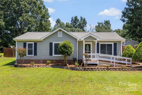 703 Edgehill Drive sold home in Newtown Estates, Monroe, NC