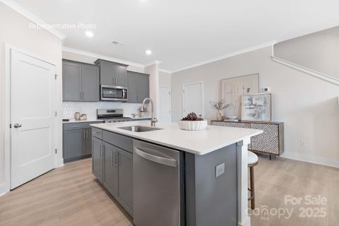 2039 Harlequin Drive