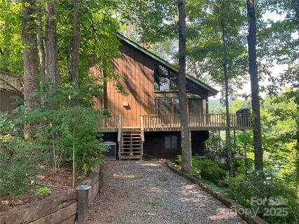 222 West Lake Drive