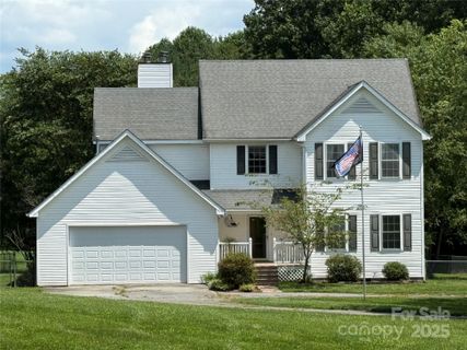 61 Rolling Hills Road