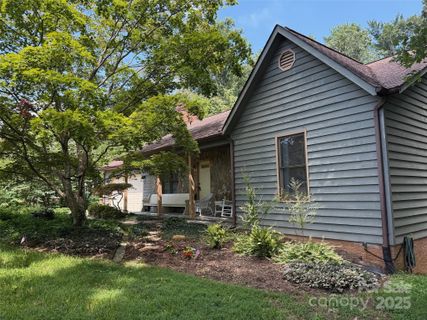115 Apple Blossom Drive