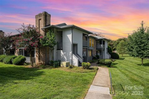 5828 Harris Grove Lane