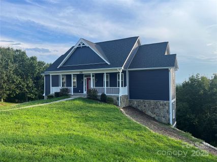 7768 Pinecone Lane sold home in Pineknoll, Hickory, NC