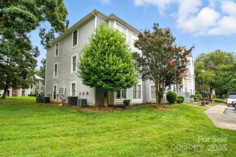 7360 Rose Terrace Court sold home in Rosecroft, Charlotte, NC