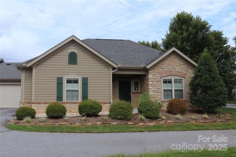 805 Wynnshire Drive sold home in Wynnshire Ridge, Hickory, NC