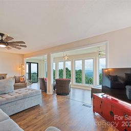 602 Fleetwood Plaza