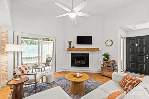 413 W 8th Street