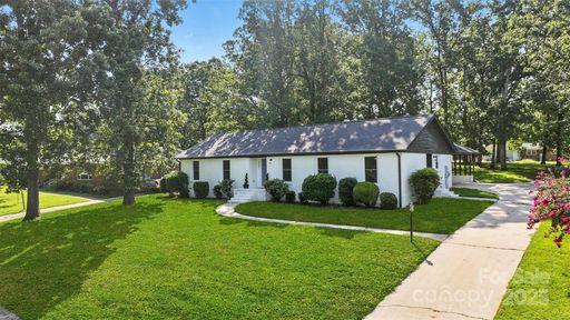 6641 Pawnee Drive sold home in Watauga Village, Charlotte, NC