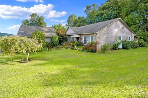 88 Whispering Pines Drive sold home in Whispering Pines, Marion, NC
