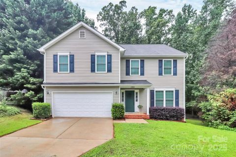 1300 Dunmore Court sold home in Longlea Estates, Clover, SC