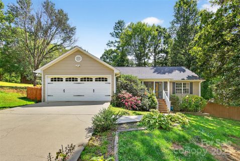 52 Grey Haven Drive sold home in Minor, Mills River, NC
