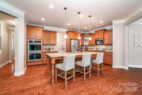 7052 Barnstone Court