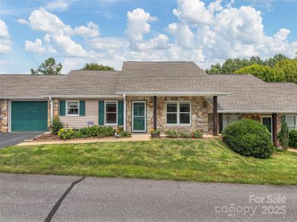 270 Rocky Mountain Way sold home in The Hills At Averys Creek, Arden, NC