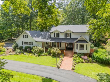 8504 Viking Drive sold home in Valhalla Farms, Waxhaw, NC