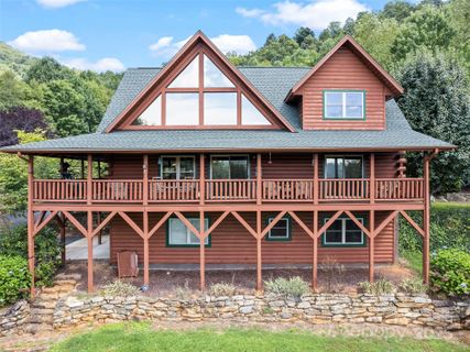 432 Raccoon Pointe sold home in Hunters Ridge, Canton, NC