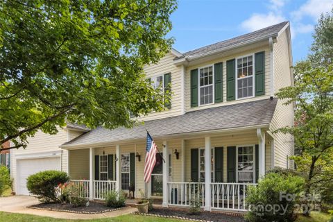 17240 Georgian Hall Drive sold home in Southampton, Charlotte, NC