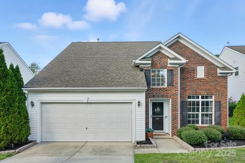 124 Amber Woods Drive sold home in Amber Woods, Tega Cay, SC