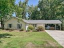 3808 Cobbleridge Drive sold home in Charlotte, SC