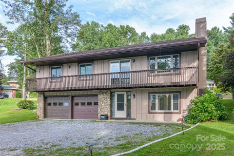 1425 Hebron Road sold home in Hebron Terrace, Hendersonville, NC