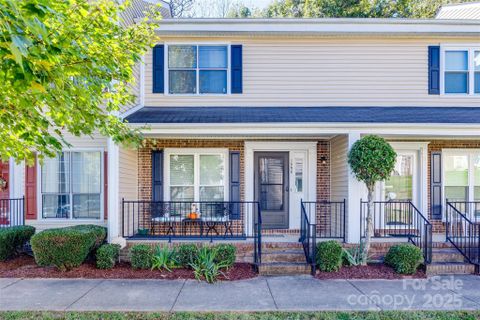 1060 Surry Lane sold home in Ferrington Place, Gastonia, NC