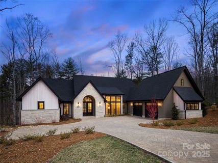 205 Kelmscott Lane
