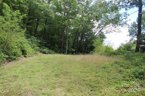 920 Autumn Drive active home in Smoky Falls, Maggie Valley, NC