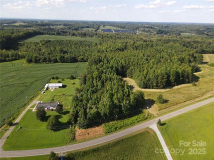 215 Rowan Road
