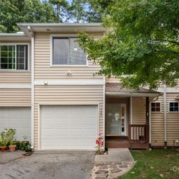 105 Farm Lane